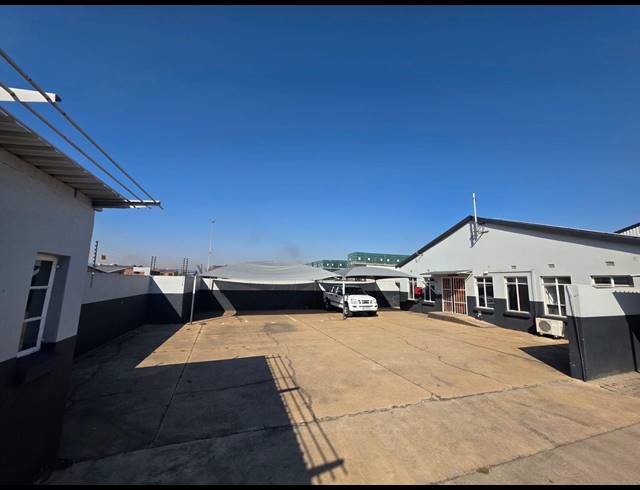 900M² WAREHOUSE TO LET IN ALRODE